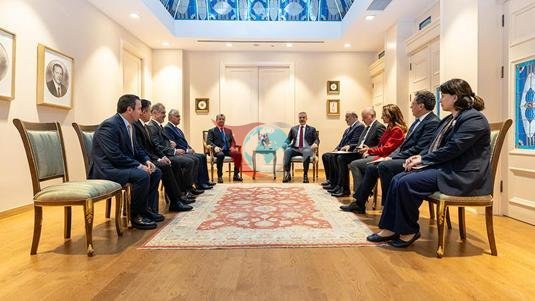 Xarici işlər naziri Fidan İstanbulda Kürdüstan Muxtariyyətinin Baş naziri Bərzani ilə görüşüb.