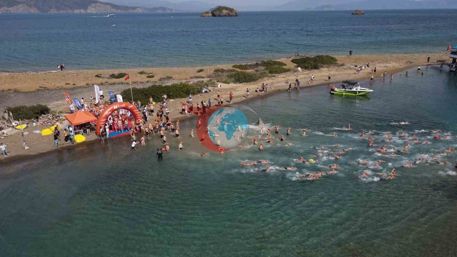 Fethiye’de 863 sporcu şampiyonluk için kulaç attı