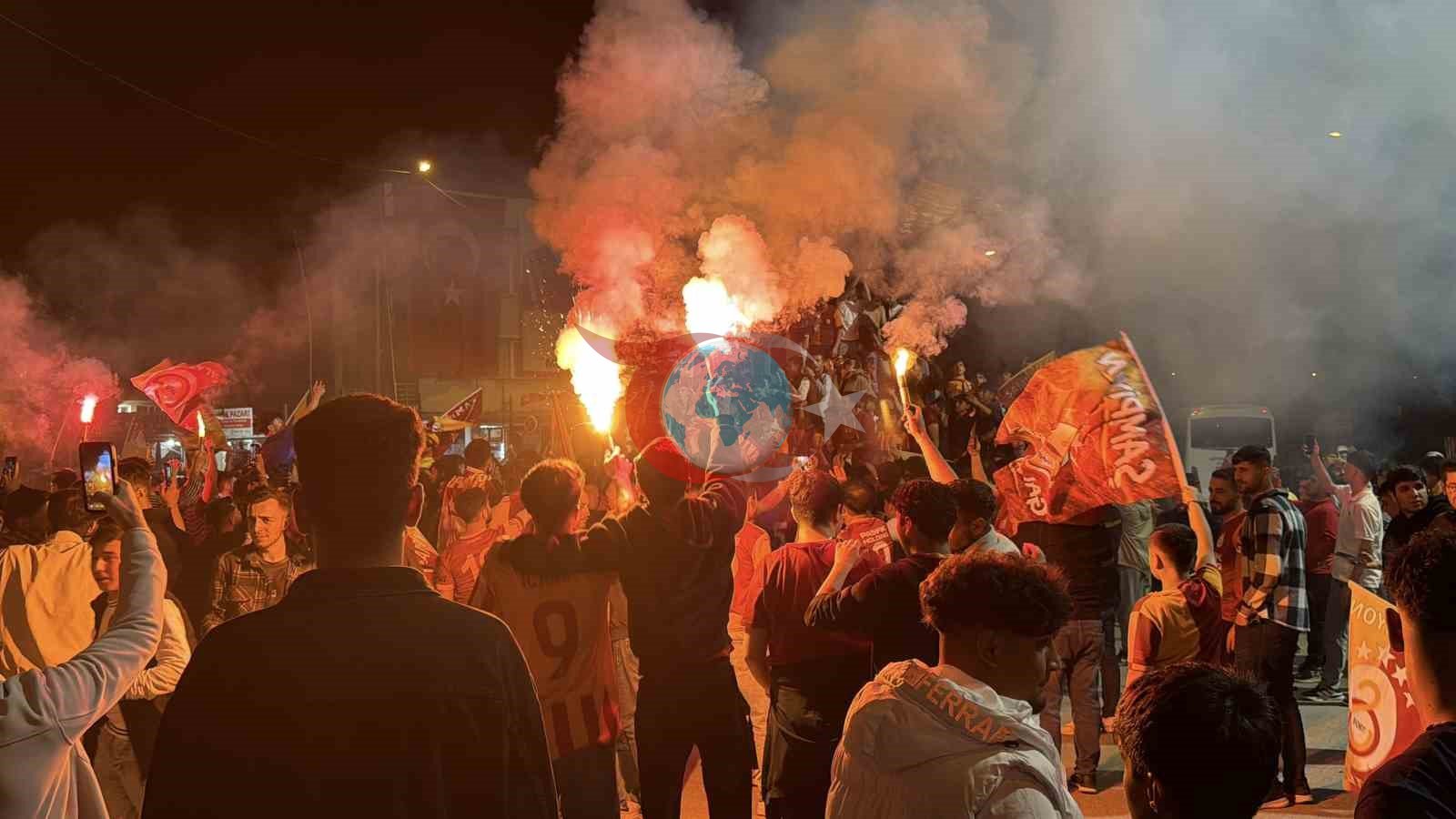 “Galatasaraýyň” çempionlygy Adyýamanyň köçelerinde uly joşgun bilen bellendi.