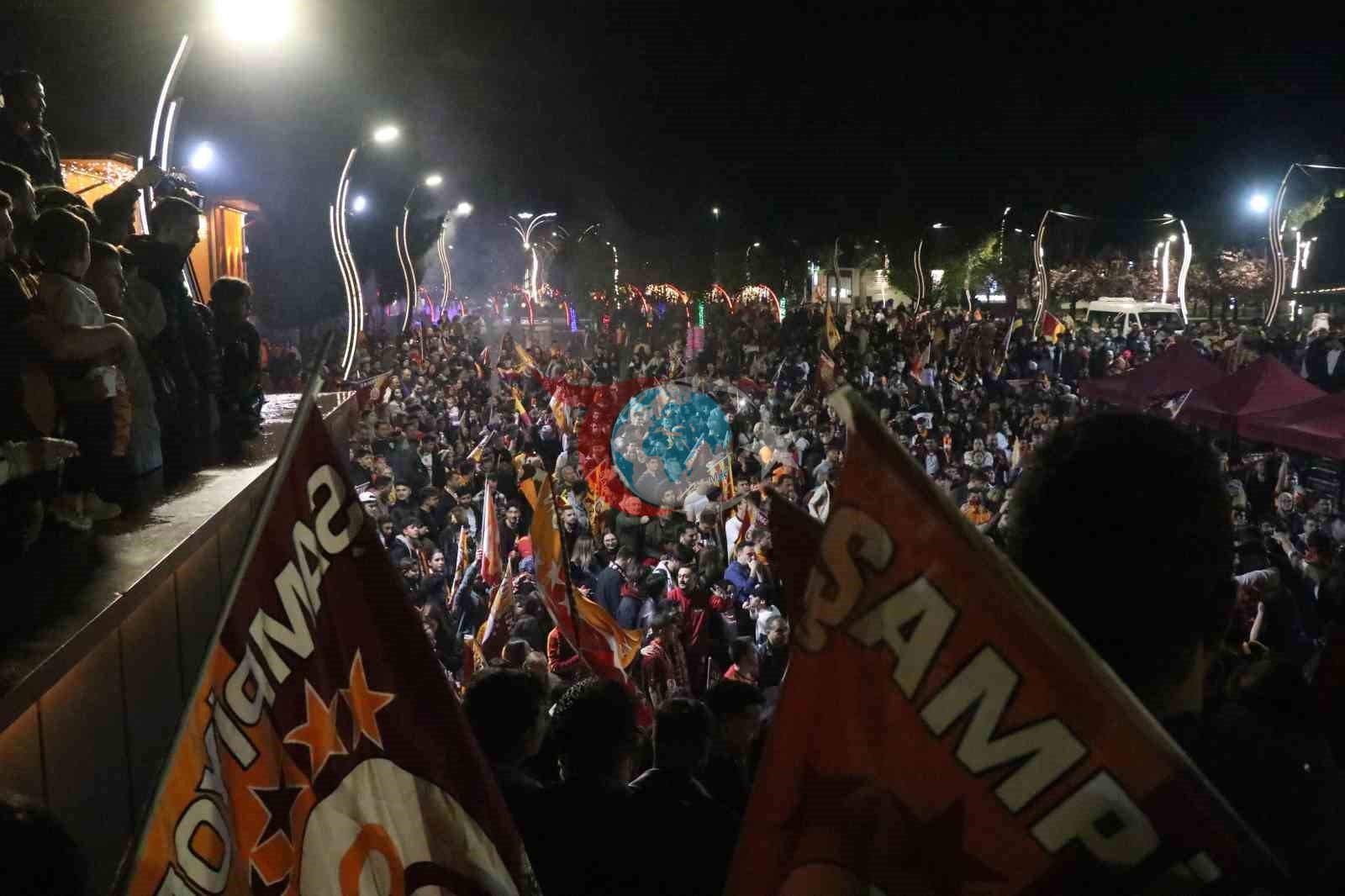 Galatasaray'ın 26. Şampiyonluğu Bolu'da Coşkuyla Kutlandı