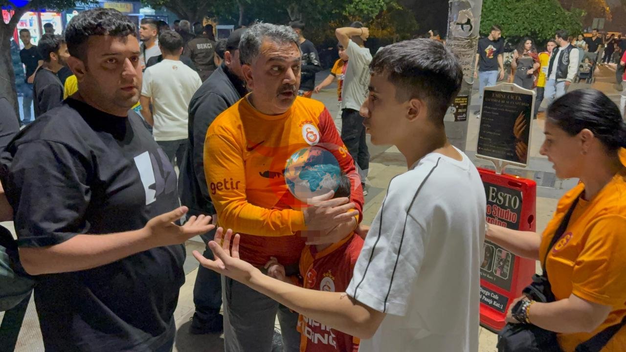 Galatasaray Şampiyonluk Kutlamasında Şok Olay: Çocuğa Saldırı