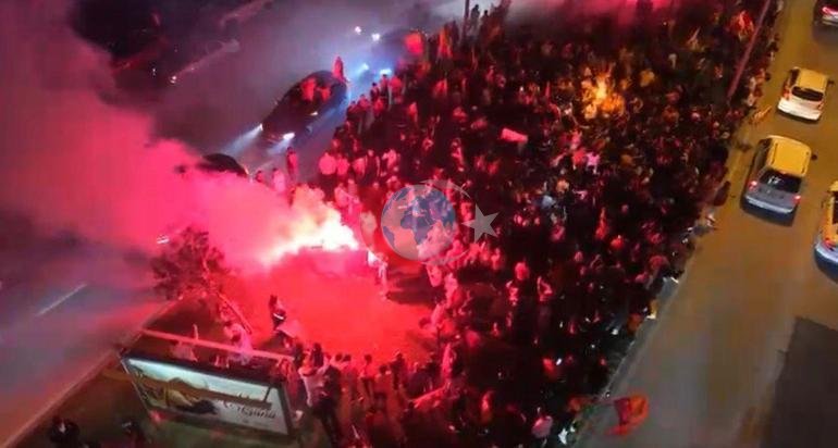 Qalatasarayın çempionluğu Bursada böyük coşğu ilə qeyd olundu.