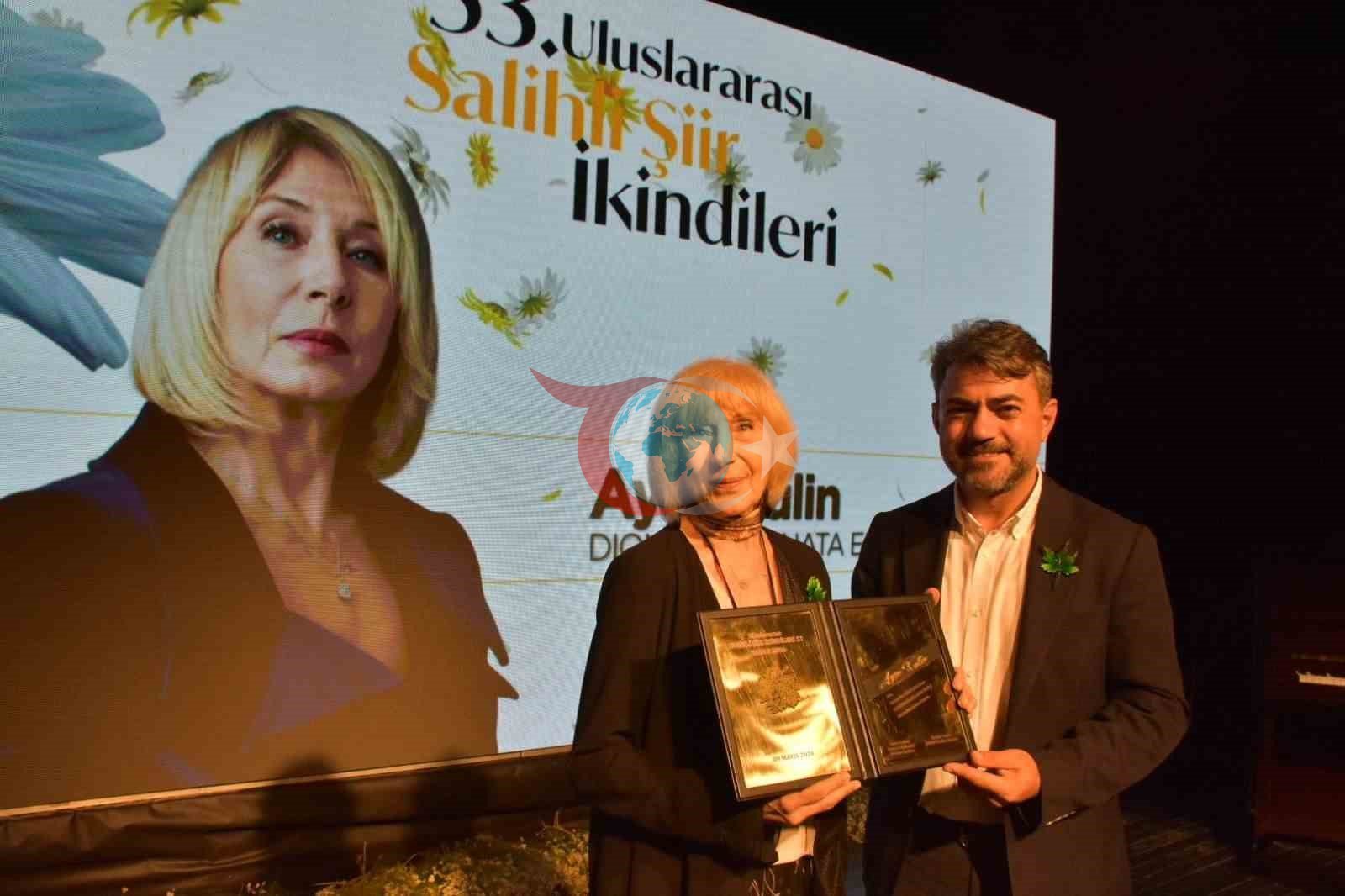 Manisa'da Şiir İkindileri: Şair ve Yazarlar Buluştu
