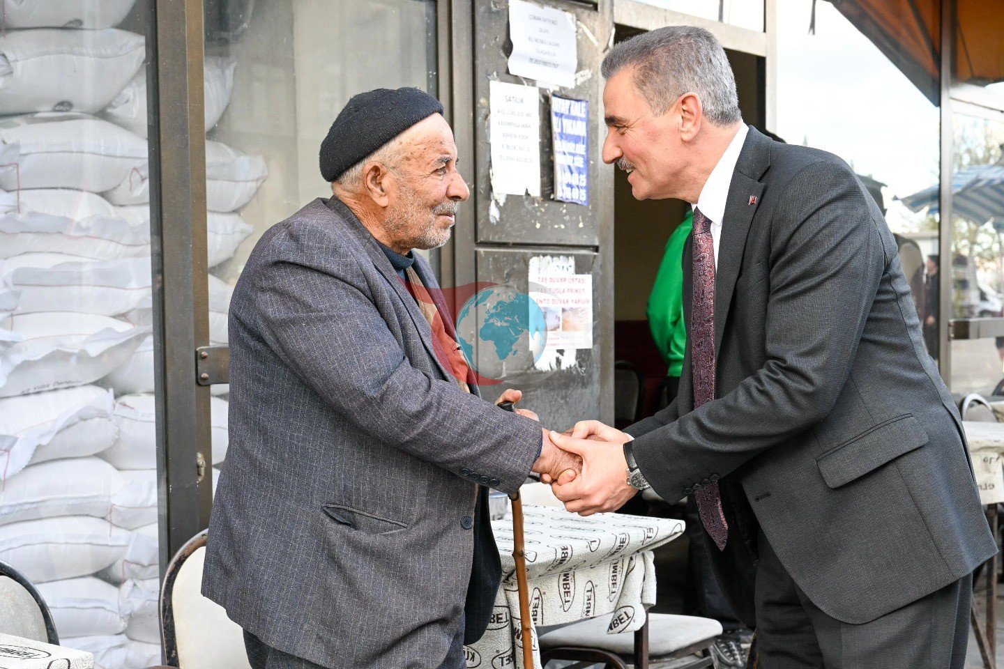 Erzurum Valisi Baruş'un Pasinler Ziyareti: Esnaf ve Vatandaşla Buluşma