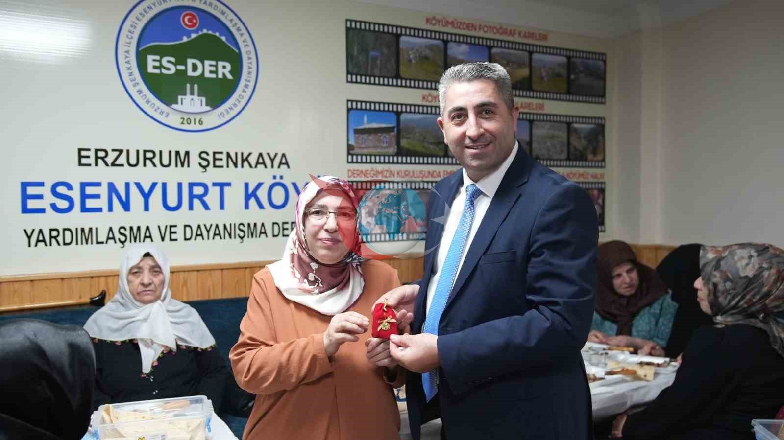 Analar Günündə 100 kilo kabab təqdim etdilər.