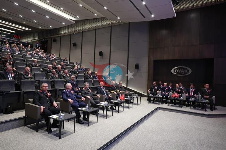 Bakan Gรผler, OYAKฤฑn 66ncฤฑ Genel Kurulu dolayฤฑsฤฑyla Anฤฑtkabiri ziyaret etti