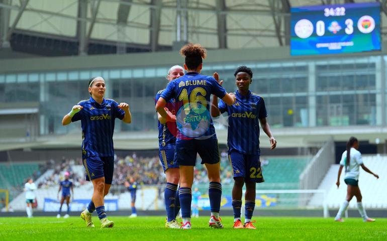 Fenerbahçe arsaVev, Kadın Futbol Süper Liginin şampiyonu oldu