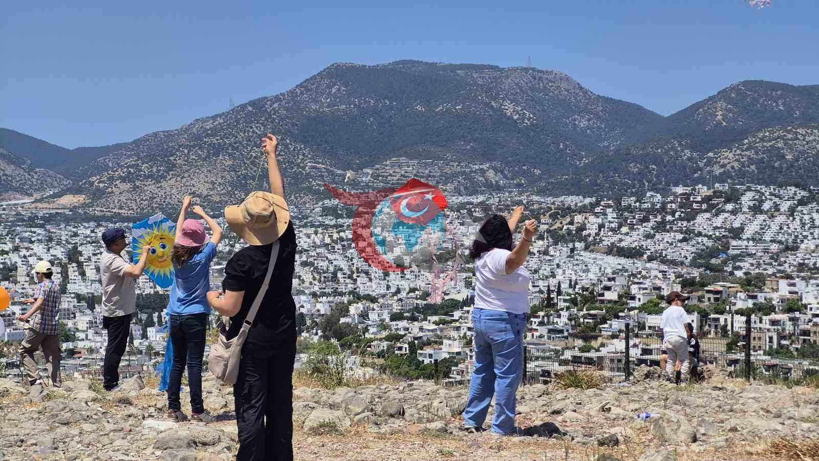 Bodrum'da Uçurtma Festivali Renkli Görüntülere Sahne Oldu