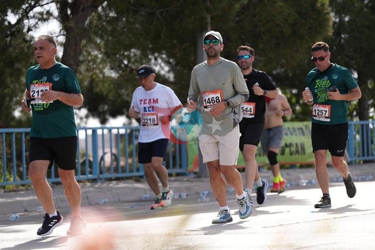 Çeşme Yarı Maratonu’nda ödüller sahiplerini buldu