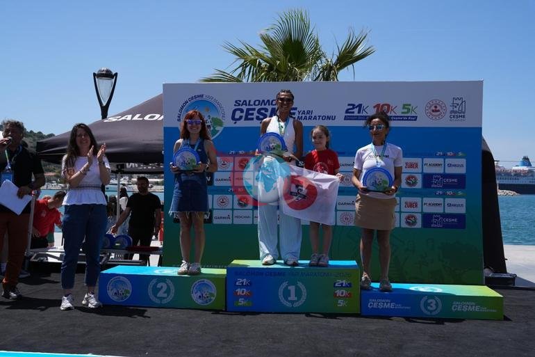 Çeşme Yarı Maratonu’nda ödüller sahiplerini buldu