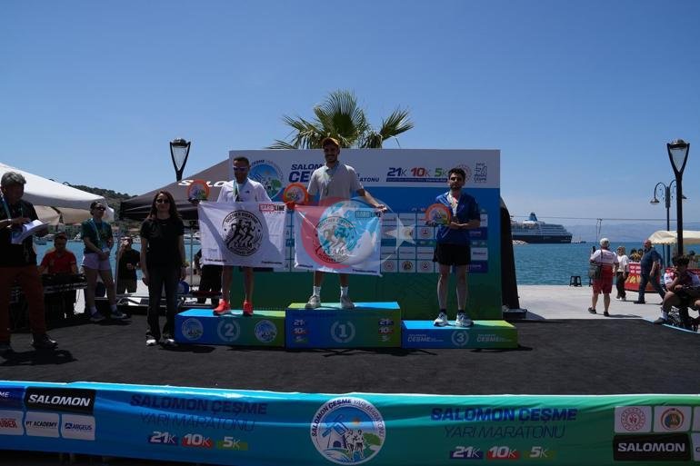 Çeşme Yarı Maratonu’nda ödüller sahiplerini buldu