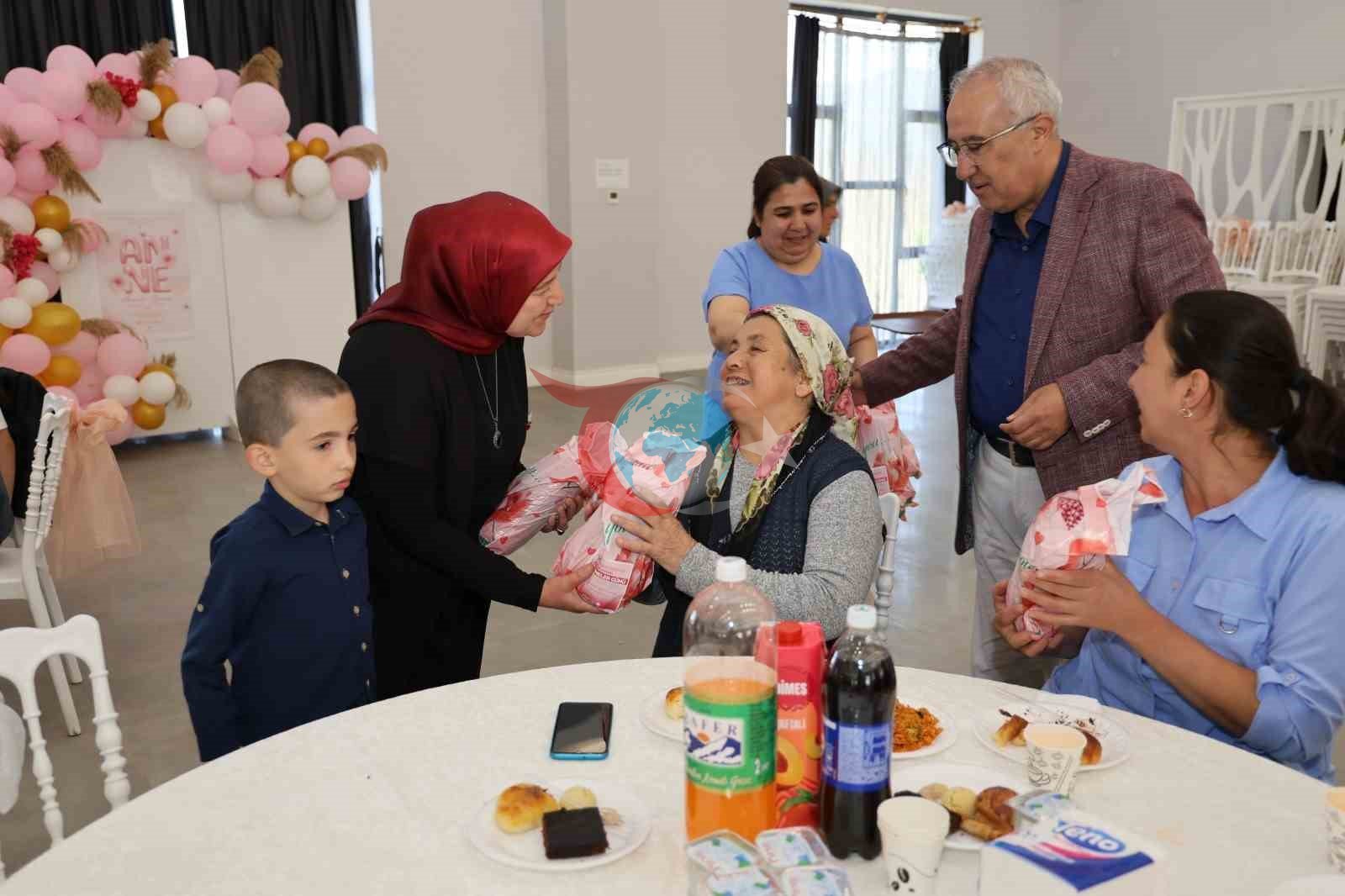 Çameli Belediyesi'nden Anneler Günü'ne Özel Kutlama