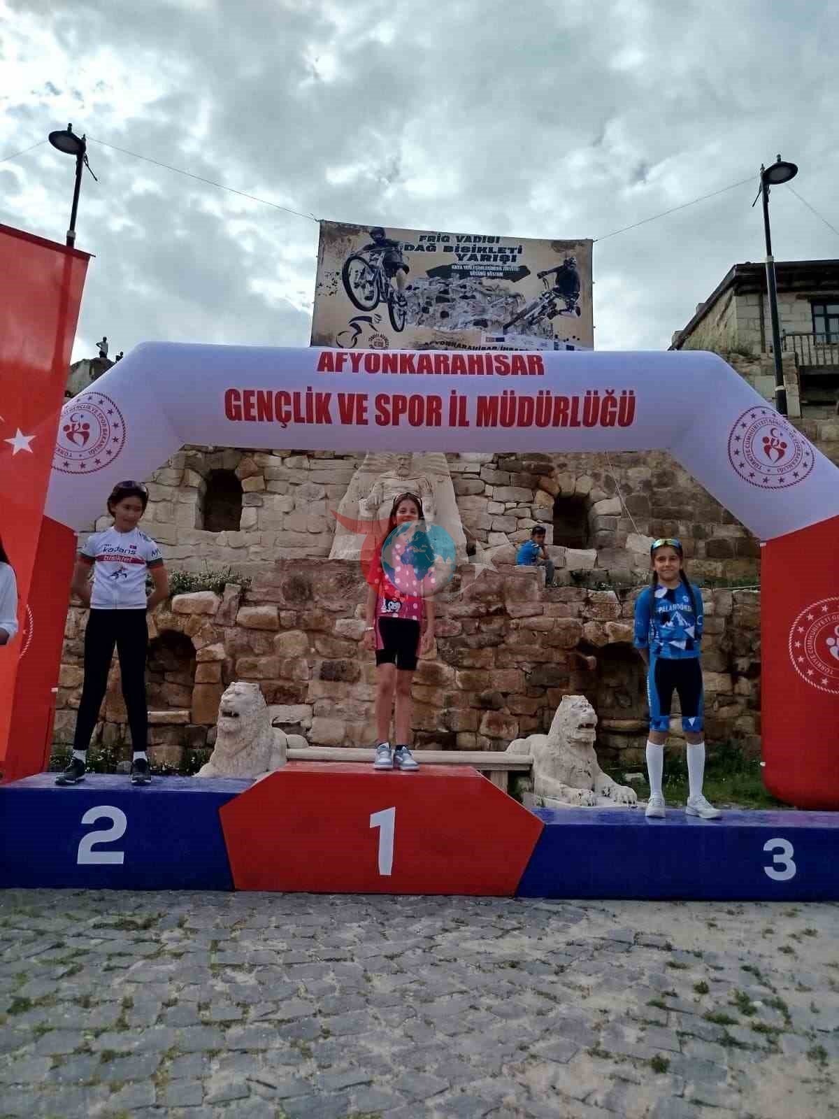 Akhisarlı pedallar Afyon&rsquo;da zirve yaptı