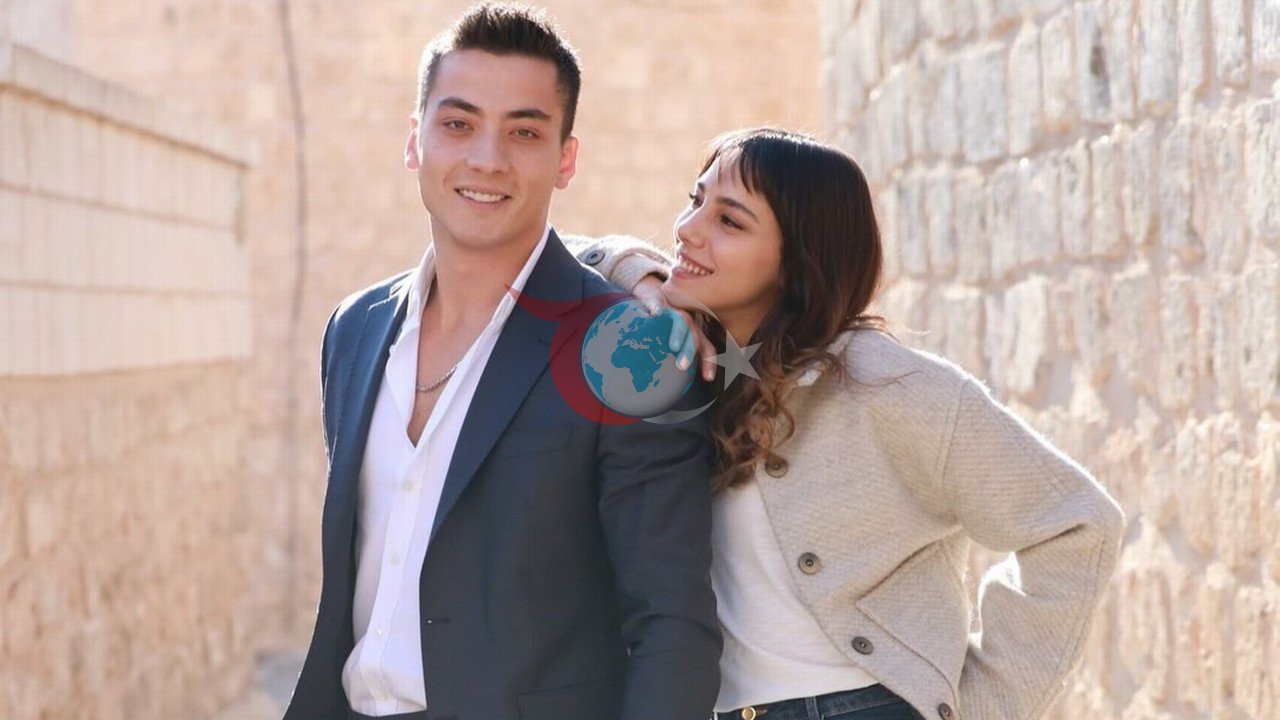 Atakan Özkaya ve Dilin Döğer'den Romantik Paylaşım