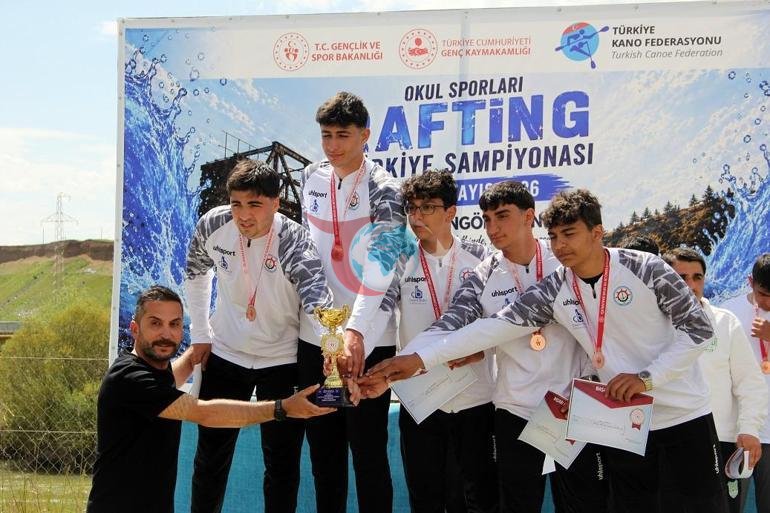 Murat daryosida rafting bo'yicha chempionat yakunlandi.