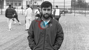 Arızalanan aracını kontrol etmek isterken otomobil çarptı Amatör futbolcu hayatını kaybetti