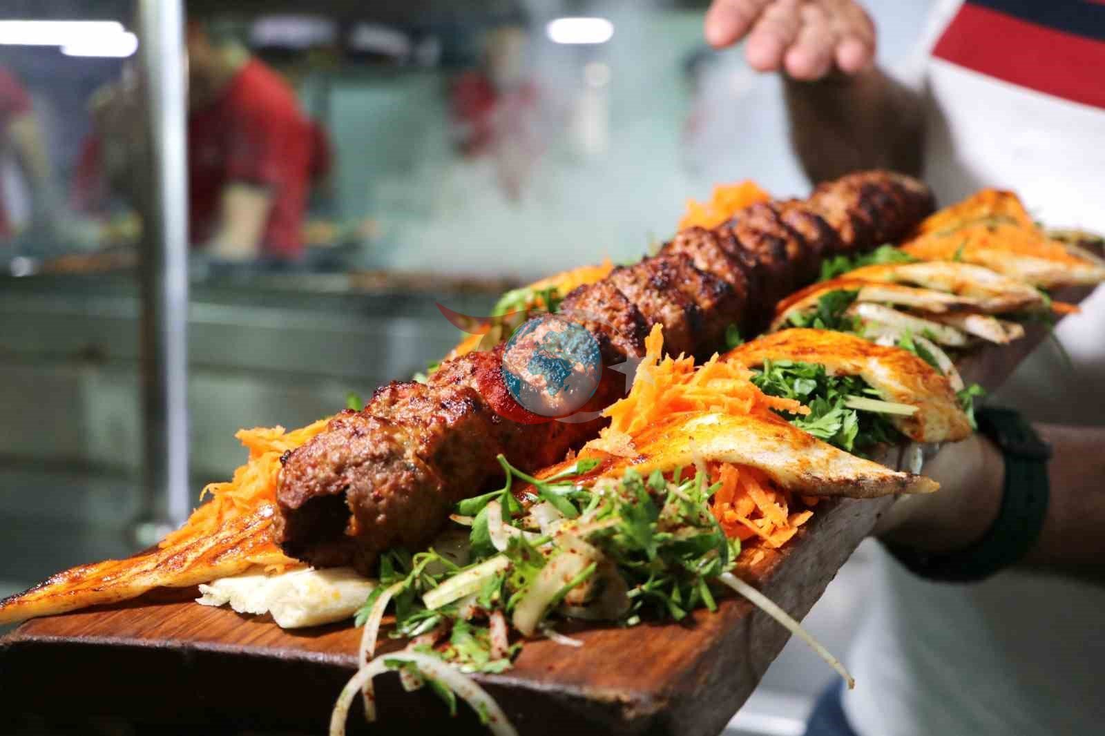 Adana kababı və salatın birləşməsi qlütation səviyyəsini artırır.