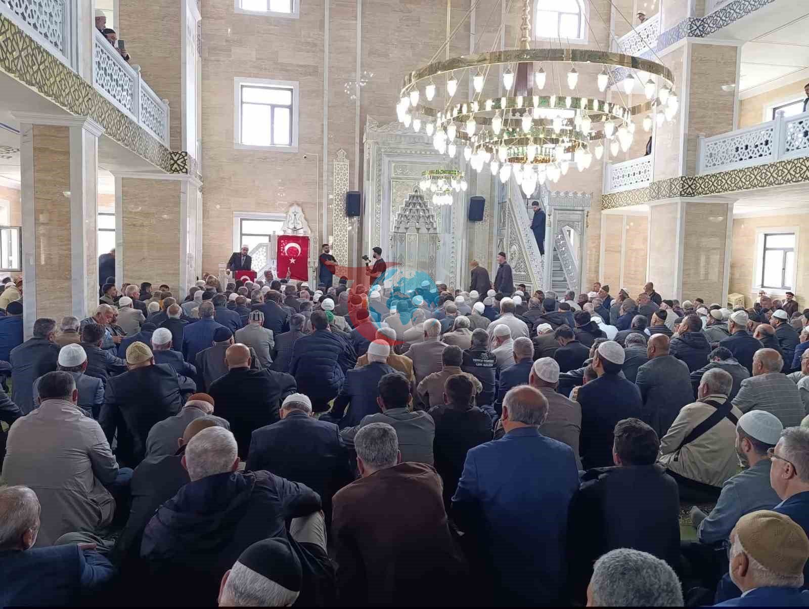 Şeyh Muhammed Kazım Camii Dualarla İbadete Açıldı