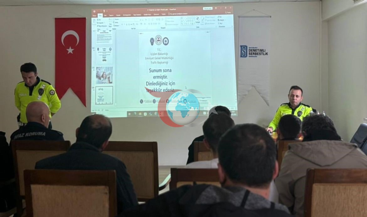 Bayburt'ta Trafik Güvenliği Eğitimi: Yükümlüler Bilinçlendirildi