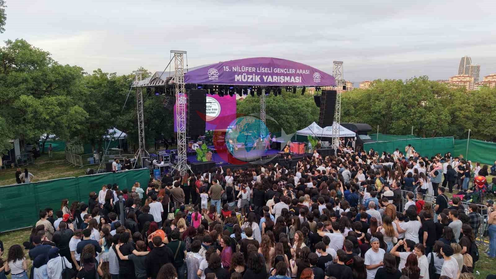 15. Nilüfer Liseli Müzik Yarışması'nda Gençler Sahne Aldı