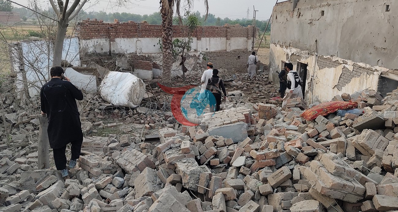 Pakistan'da Polis Karakoluna Saldırıda 15 Ölü