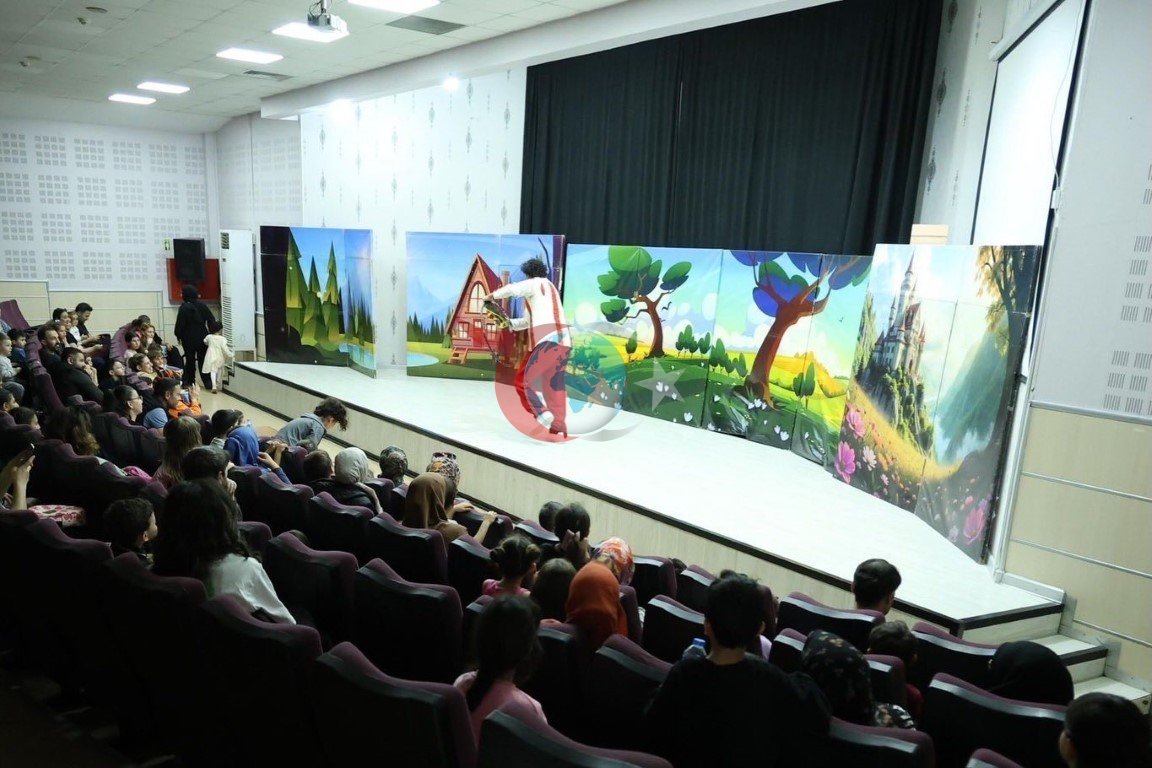 Kartepe'de 'Miyav Karnavalı' ile Çocuklara Hayvan Sevgisi Aşılandı