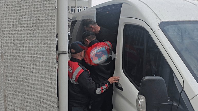 Devrek Belediyesine yolsuzluk davası: Eski başkan dahil 30 sanık hakim karşısında