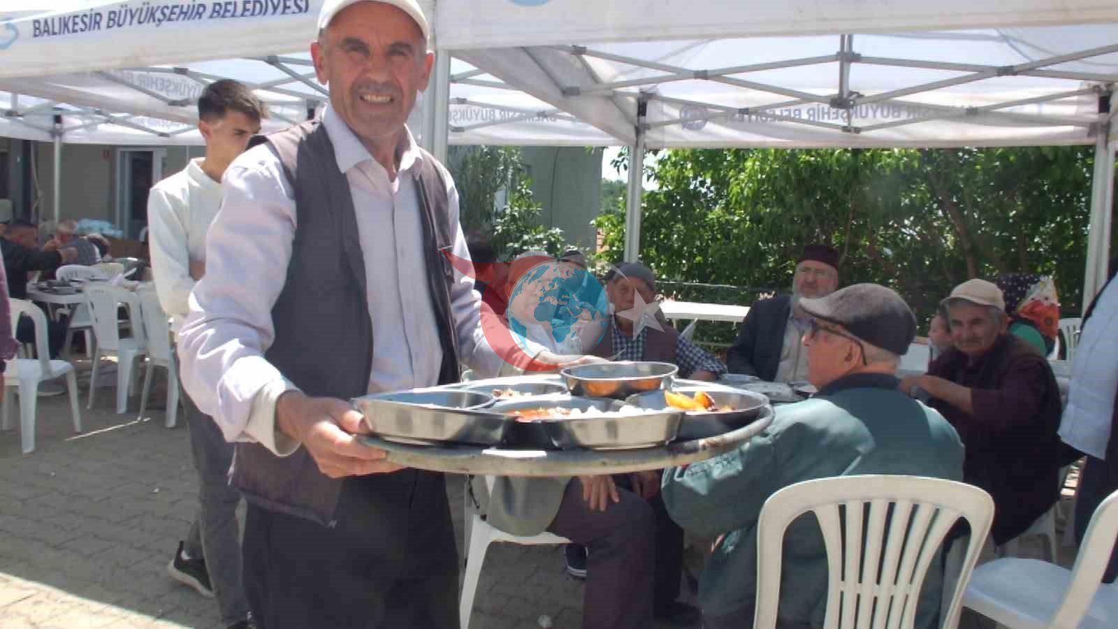 Balıkesir’de çiftçi hayırları devam ediyor