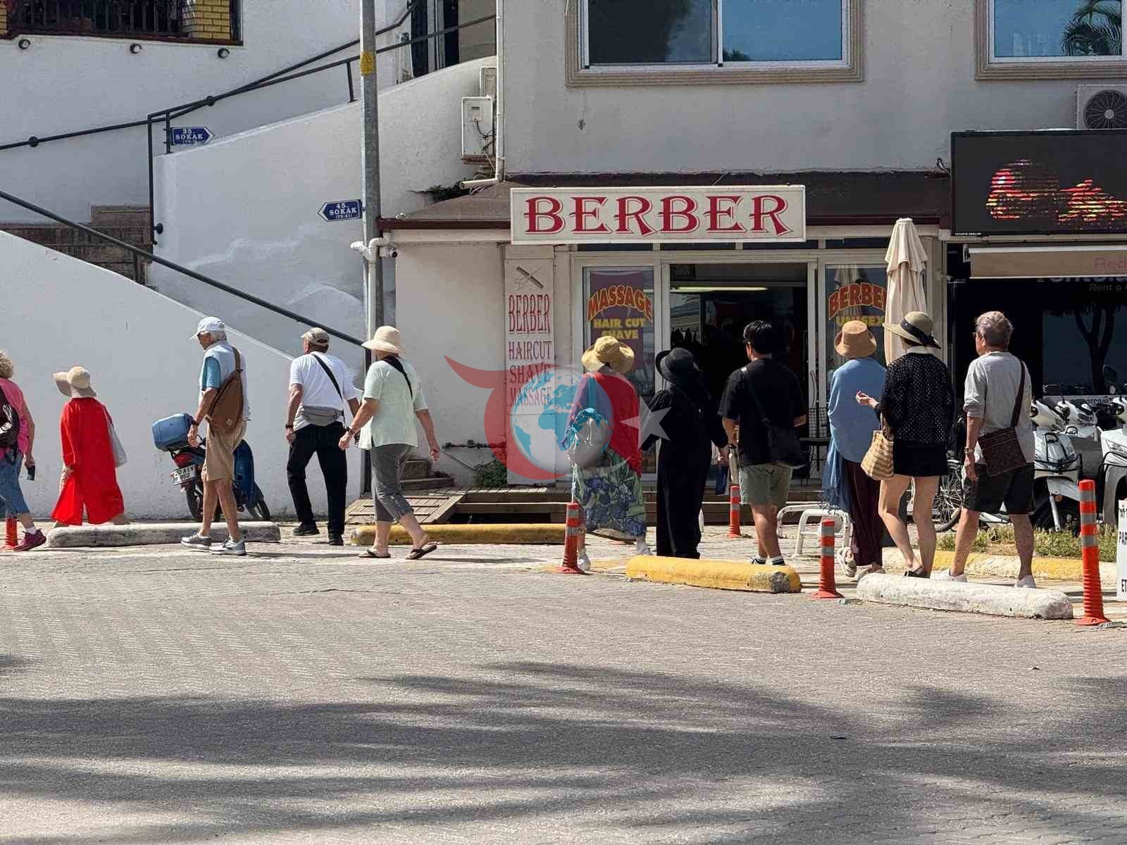 Mavsumning birinchi kruiz kemasi Fethiyega yetib keldi.