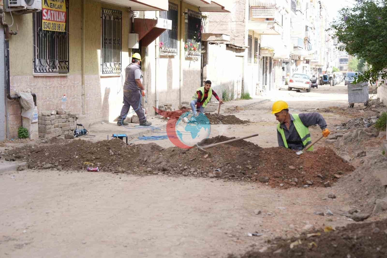 Mer Akın infrastruktur tənqidlərinə cavab verir.