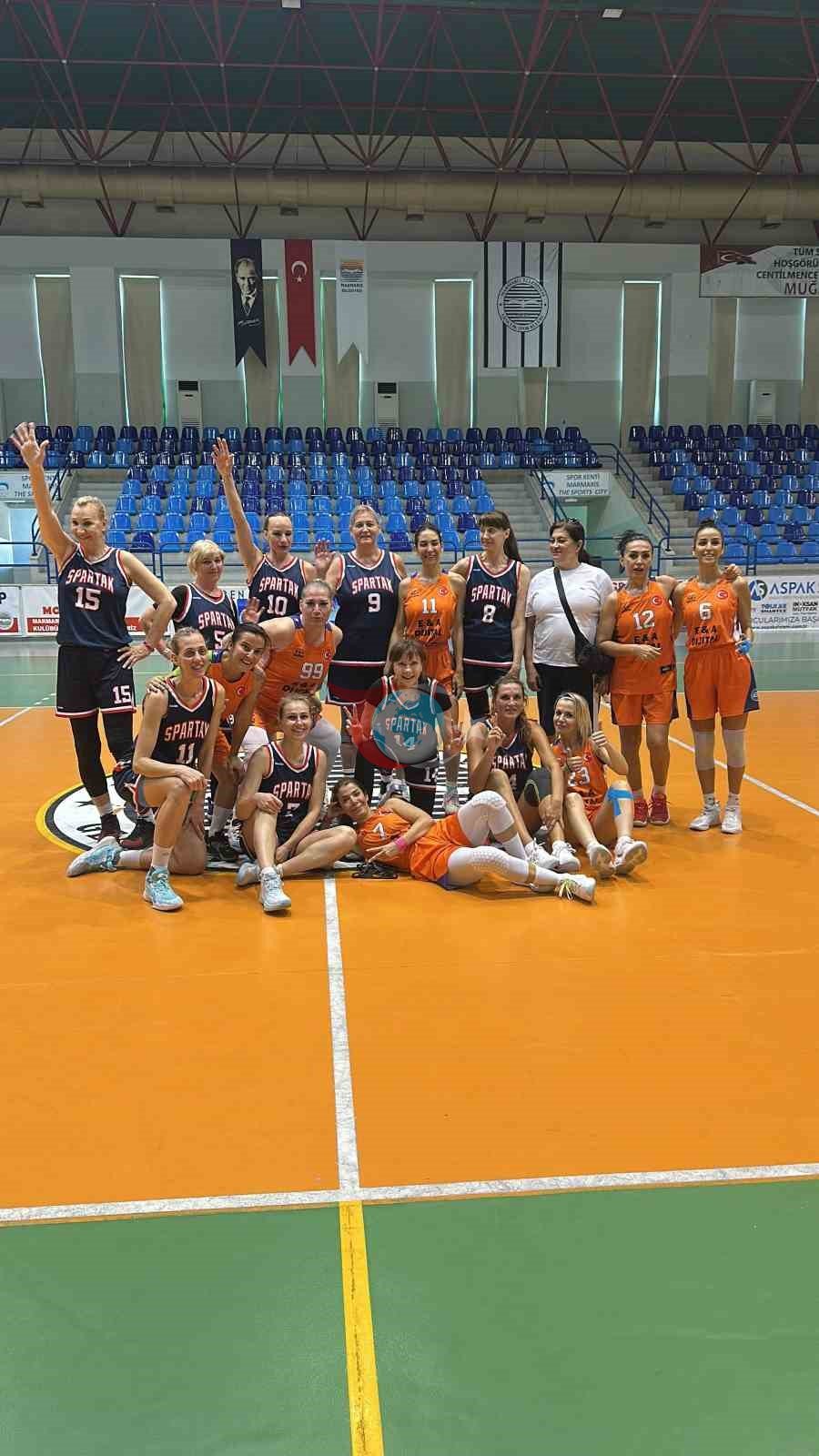 Usta basketbolchilar Marmarisda 9-marta bo'lishmoqda.