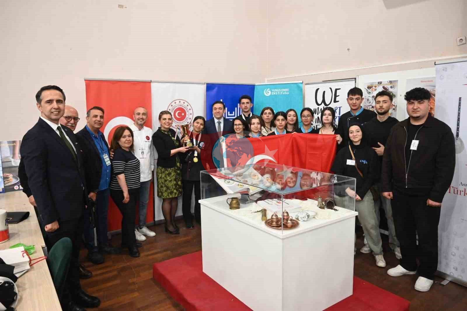Kahramanmaraşlı Gençler Sırbistan'dan Madalyalarla Döndü