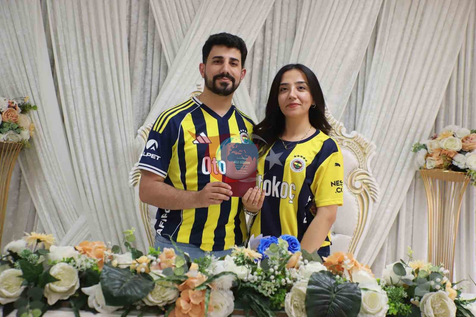 Ezeli rekabet nikah salonunda dostluğa dönüştü