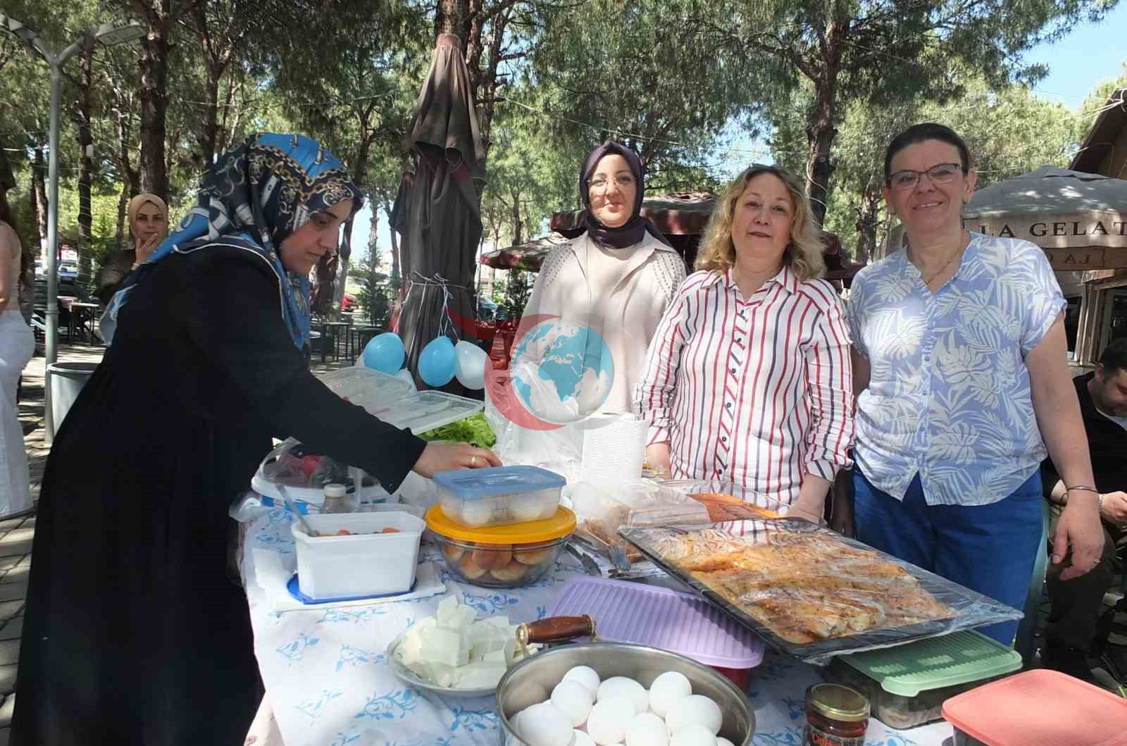 Balıkesir'de Çölyaklılar Glutensiz Kahvaltıda Buluştu