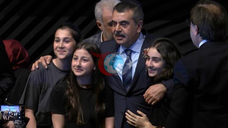 Bakan Tekin: Milli şuurumuz, milli bilincimiz her daim zinde olmalı