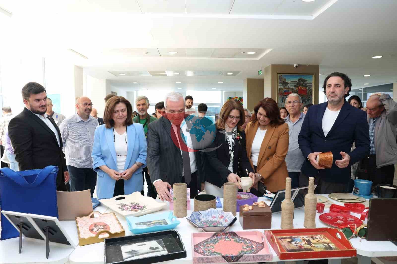 Nilüfer'de 'Bizim Sergi' ile Engeller Aşılıyor