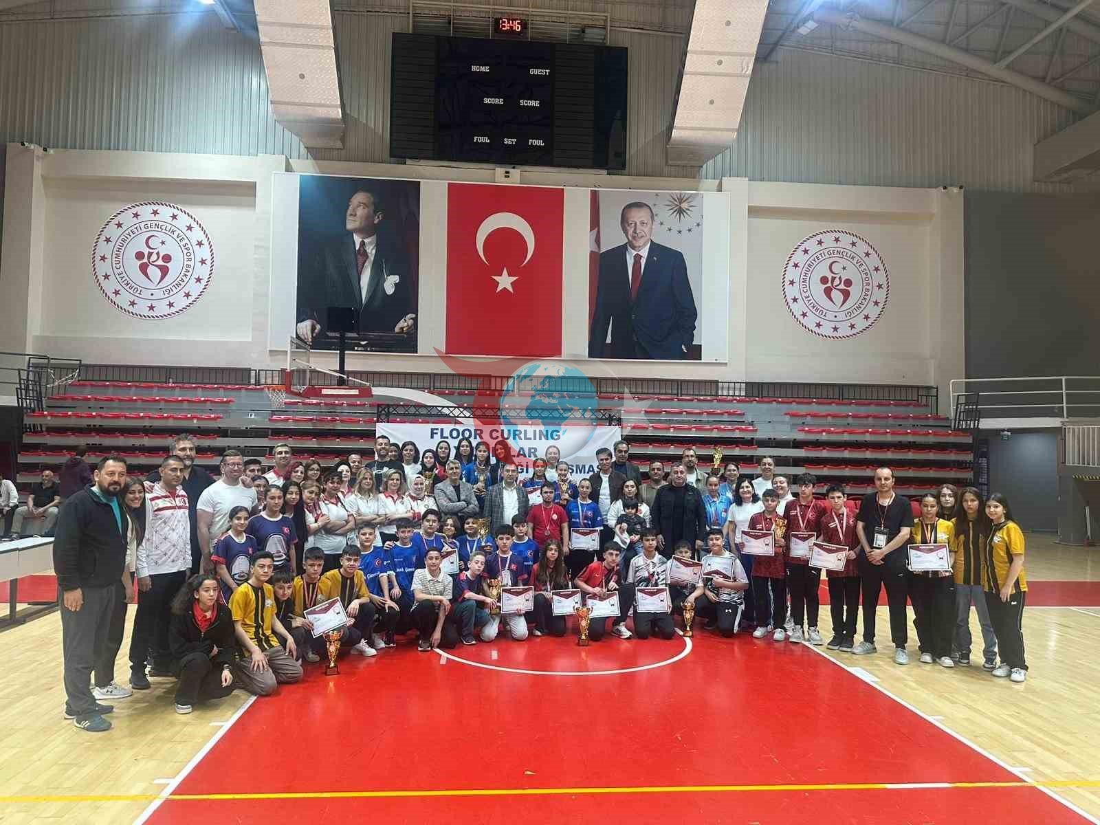 Yalova'nın Başarılı Ortaokulu Türkiye Dördüncüsü Oldu