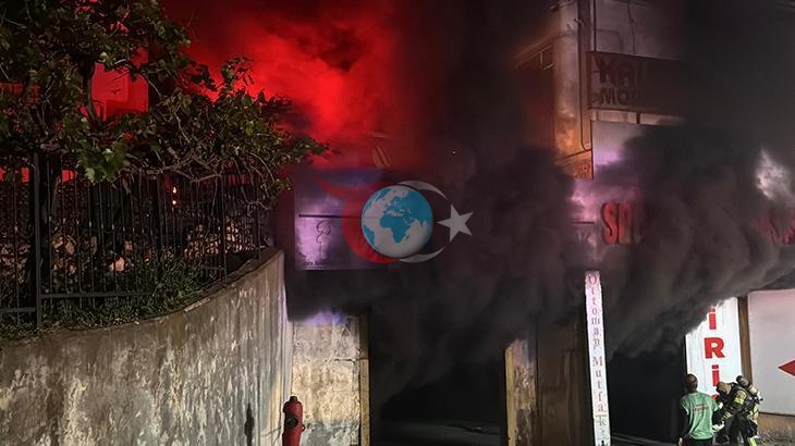 Başakşehir'de Sanayi Sitesinde Büyük Yangın Paniği