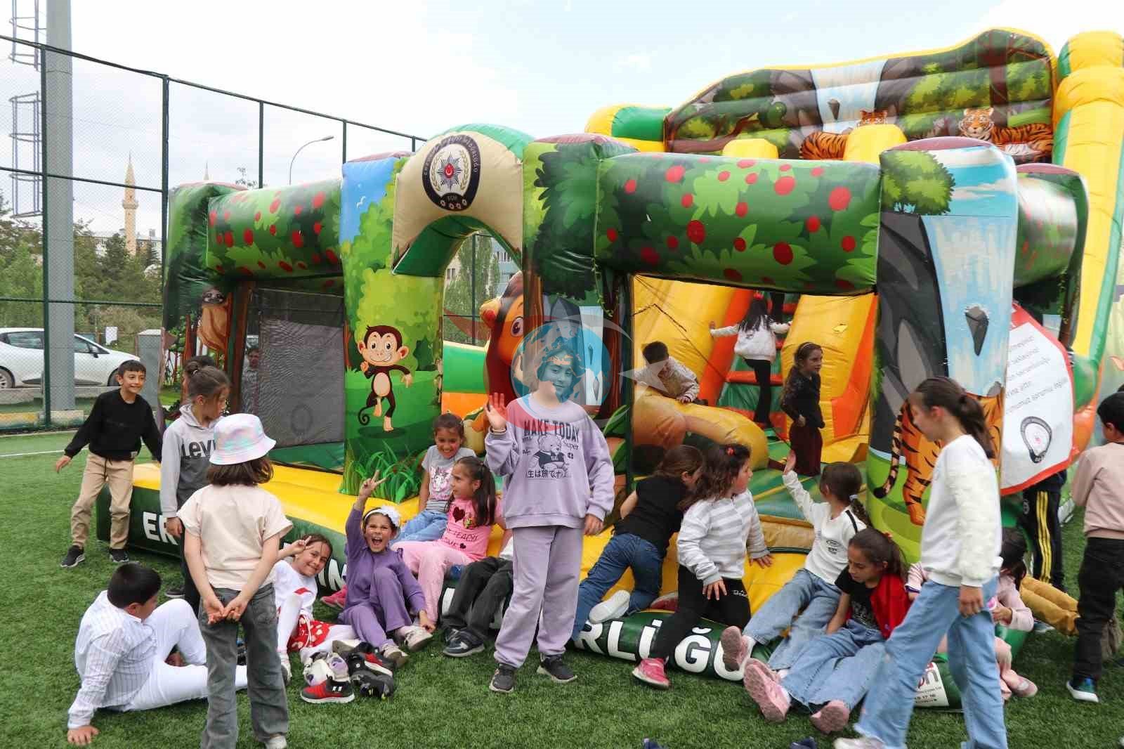 Erzurum'da Çocuklar İçin Eğlence Dolu Etkinlikler Düzenlendi