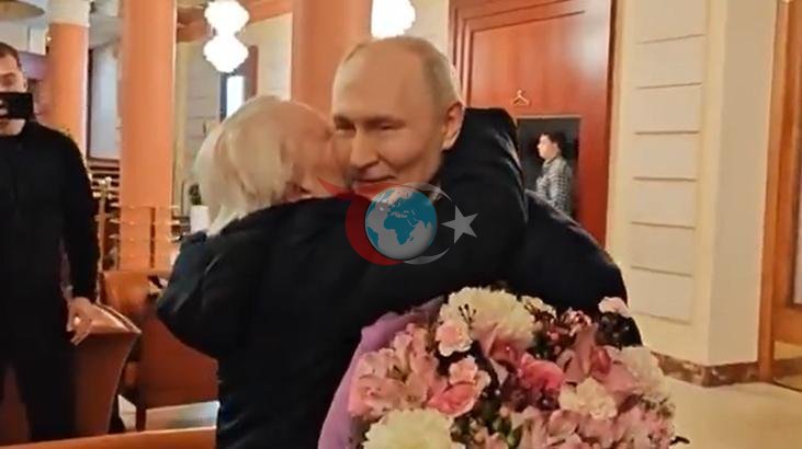 Putin, Yıllar Sonra Eski Öğretmeniyle Buluştu: Samimi Anlar
