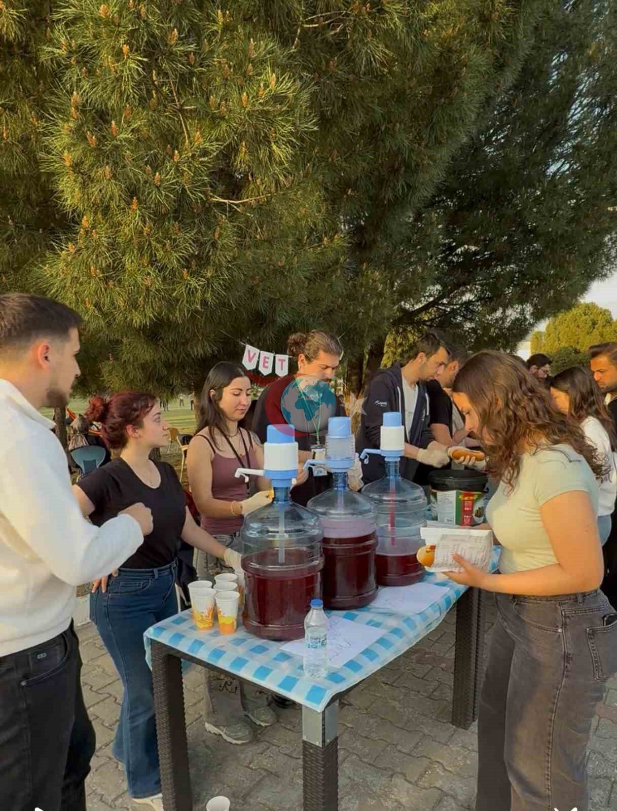 Milas Veterinerlik Fakültesi, müzik ve dayanışma şenliğine ev sahipliği yaptı