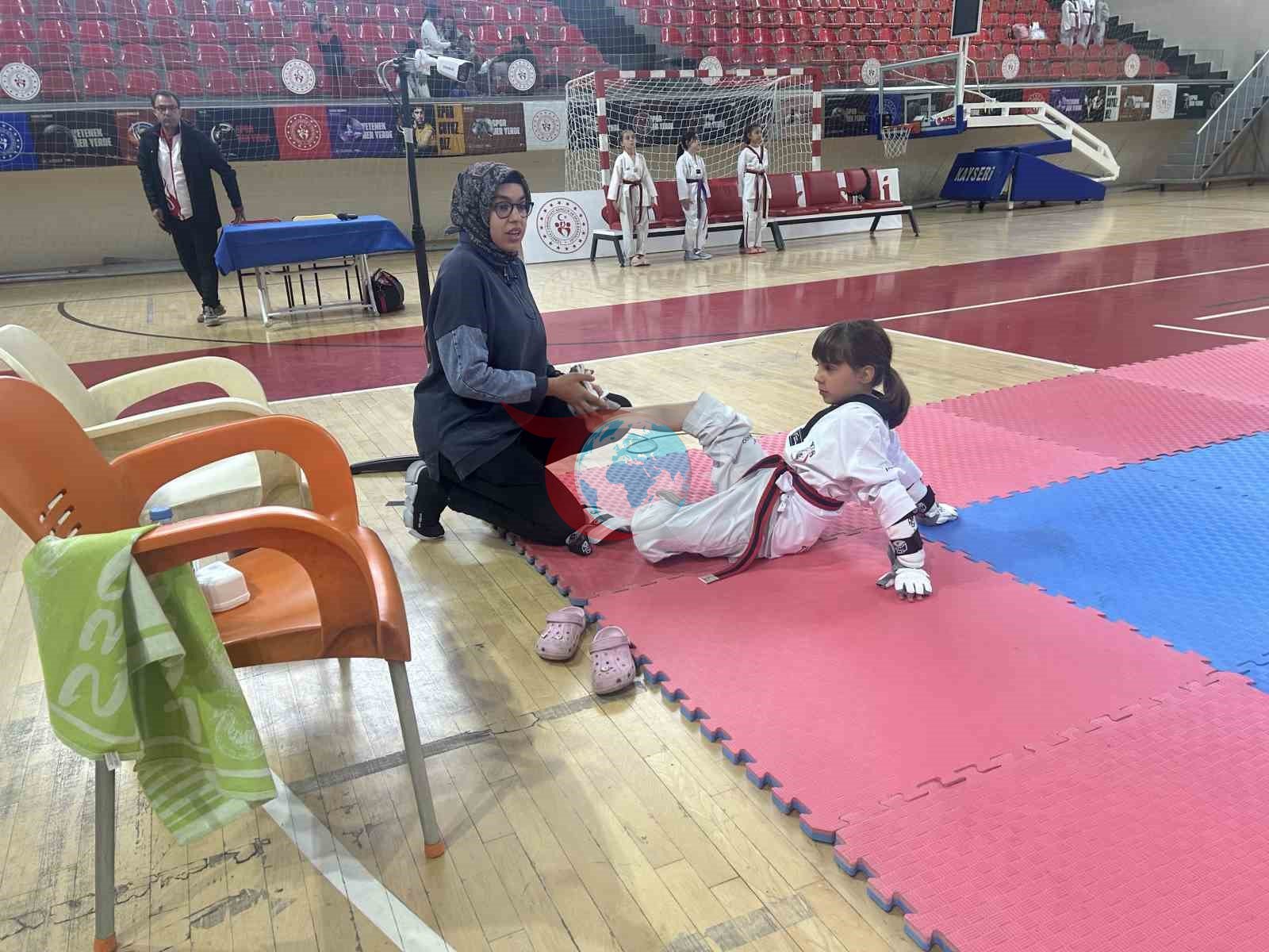 Kayseri'de Minikler Taekwondo Heyecanı: İl Müsabakaları Tamamlandı