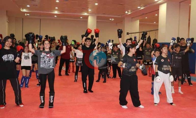 Muaythai sporuna ilgi; gençler hem kendini savunuyor hem geleceğini inşa ediyor