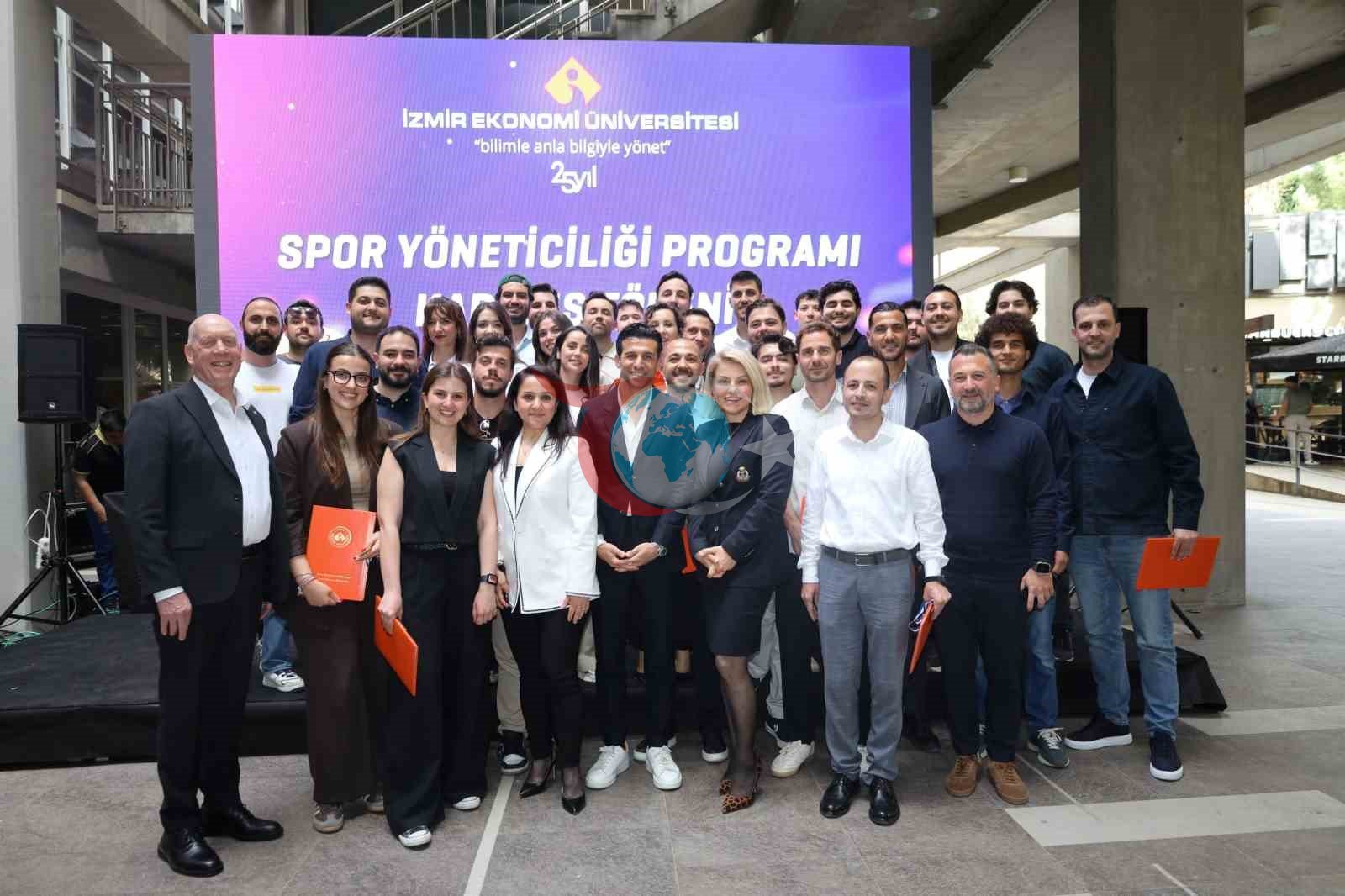 İEÜ Spor Yöneticiliği Programı İlk Mezunlarını Kutladı