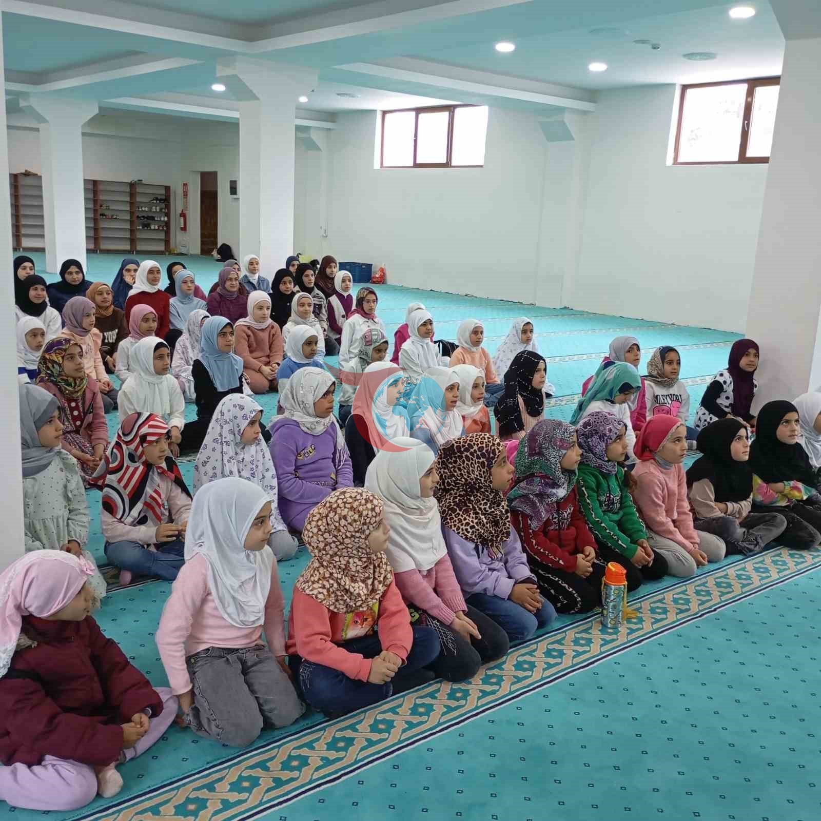 Yabancı uyruklu öğrencilere yönelik Kur&rsquo;an-ı Kerim eğitimi sürüyor