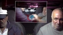 Kan donduran görüntüler İzmir'den! Taksiyici boğazından bıçaklayıp, gasp etmeye çalıştı