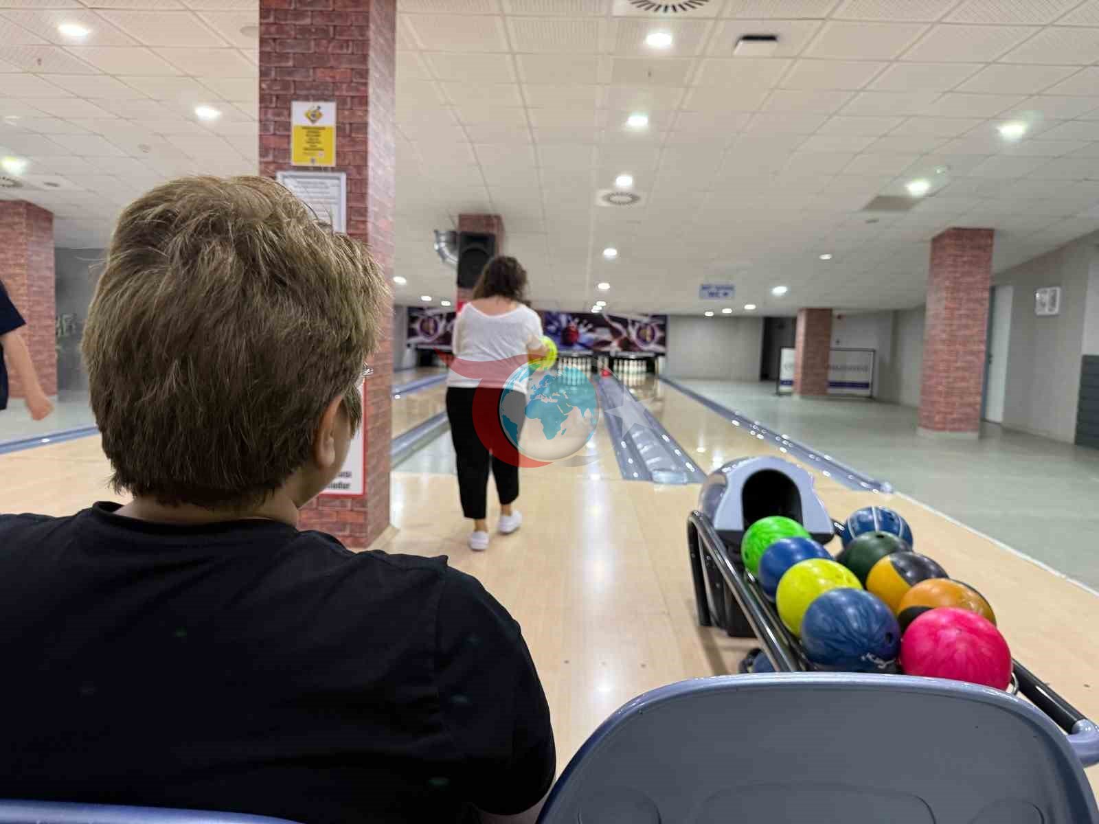 Çorum’da anneler bowling etkinliğinde buluşturdu