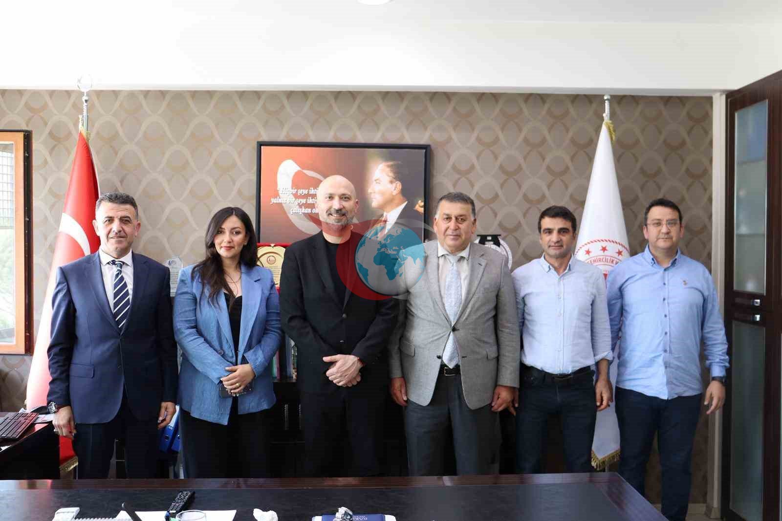 Başkan Arıkan, Çevre ve Şehircilik İl Müdürü Ergin ile bir araya geldi