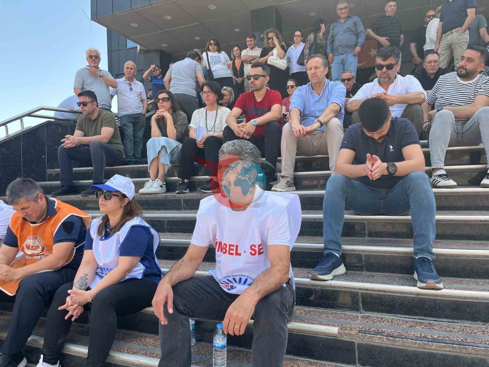 Buca Belediyesi memurlarından İzmir genelinde &rsquo;iş bırakma&rsquo; çağrısı