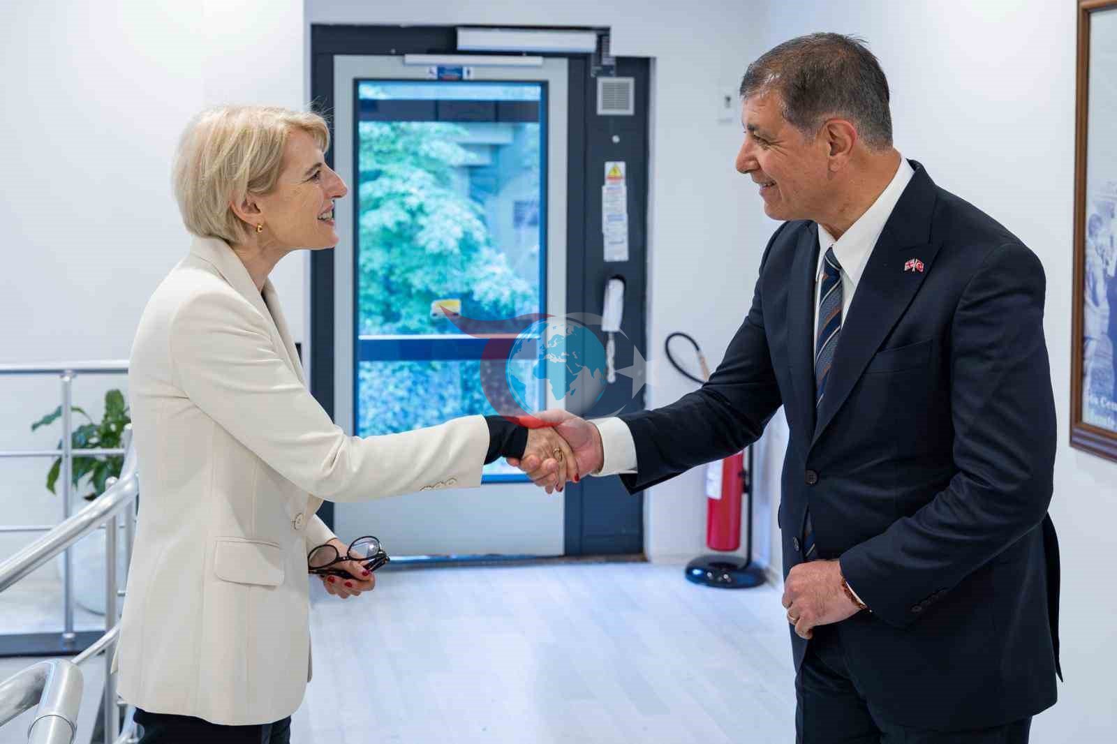 İzmir ve İngiltere Arasında Yeşil İş Birliği Görüşmeleri